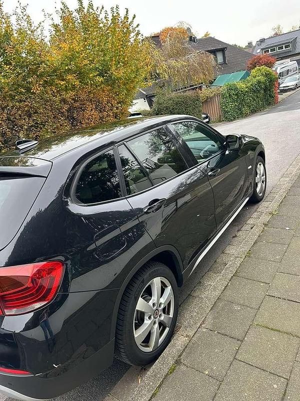 Gebraucht BMW X1 204 PS (150 kW) 2010 Schwarz SUV