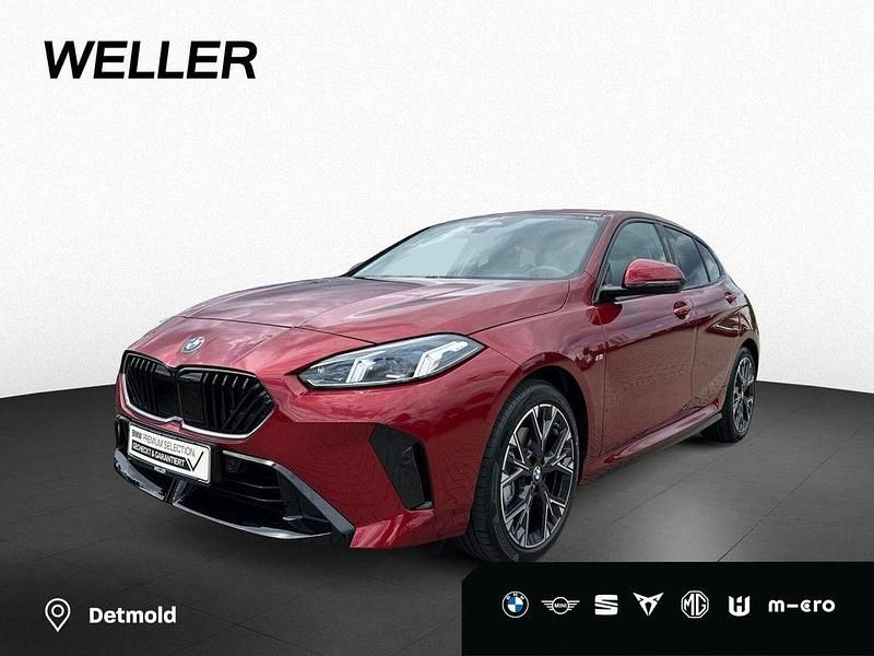 Dragon fire rot (rot) Neu 2025 BMW 120 M Sport Kleinwagen | 40.250 € (Fairer Preis) - Bild 1/4