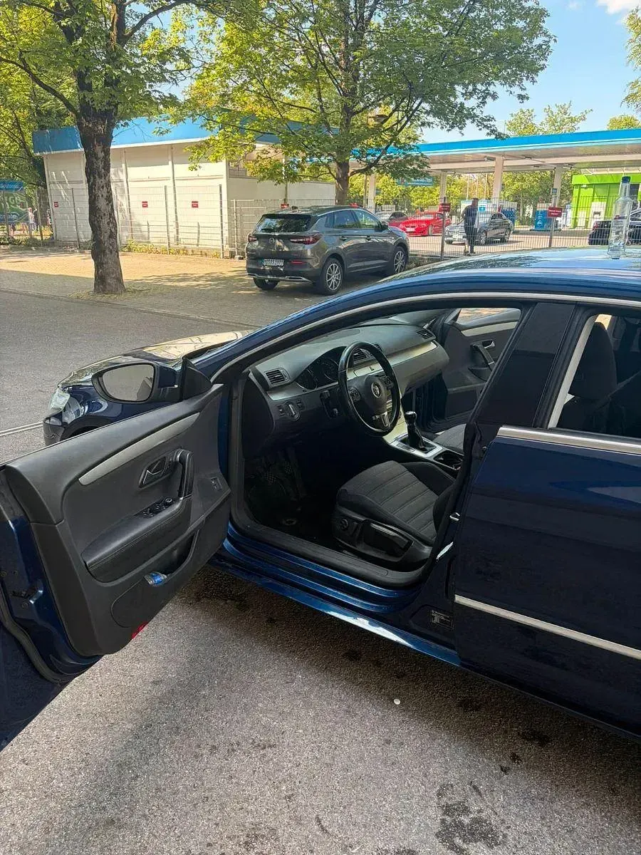 Usata VW Passat 160 CV (117 kW) 2008 Blu Coupé