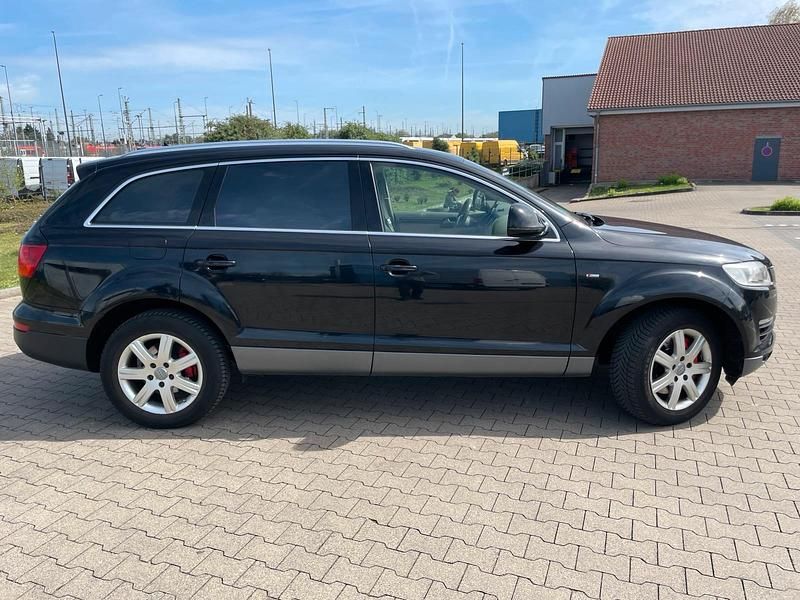 Second-hand Audi Q7 S-Line 2007 Negru SUV