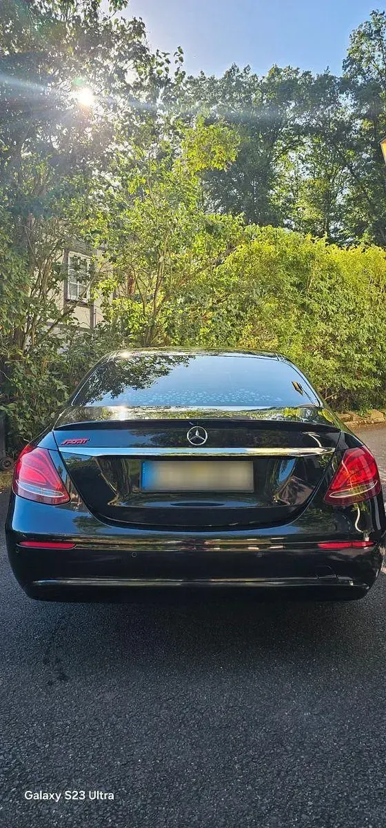 Gebraucht Mercedes E200 150 PS (110 kW) 2016 Schwarz Limousine