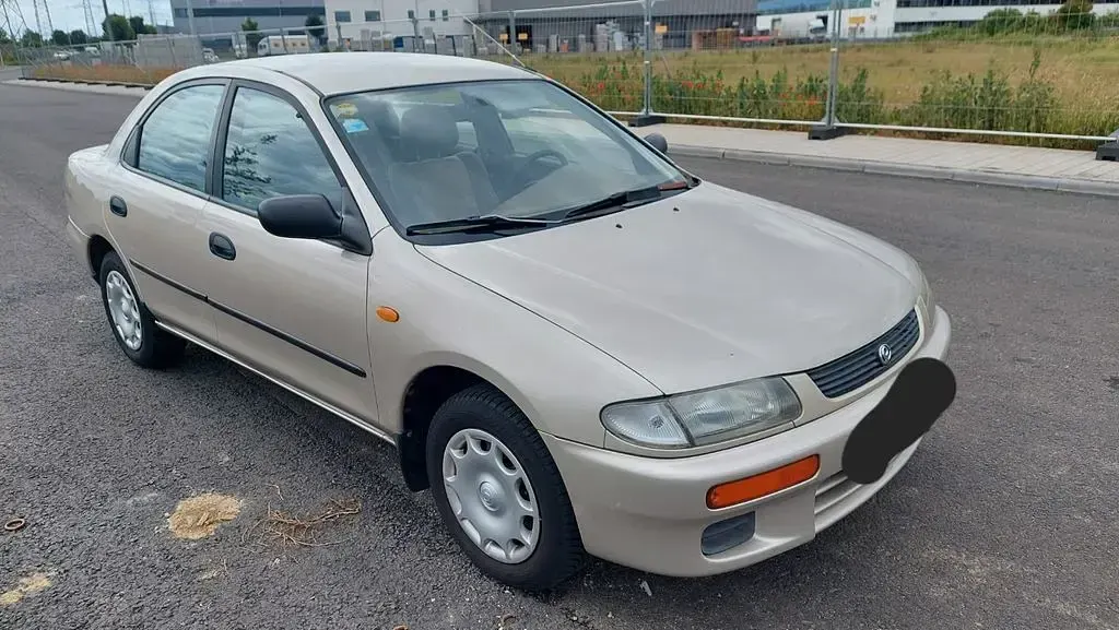 Gebraucht Mazda 323F Comfort 88 PS (64 kW) 1996 Beige Limousine