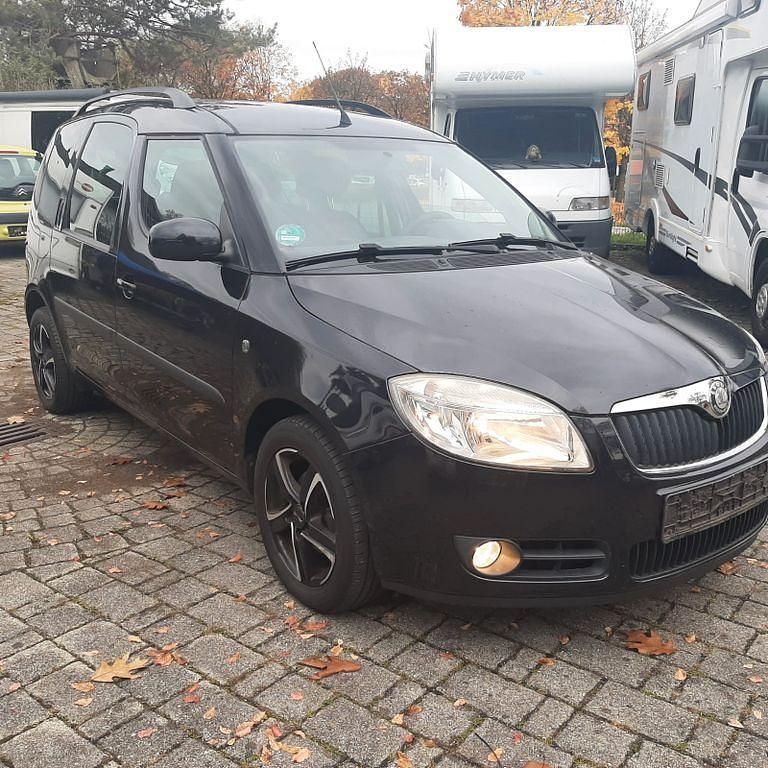Schwarz Gebraucht 2010 Skoda Roomster Style Kombi | 2.350 € (Superpreis) - Bild 1/4