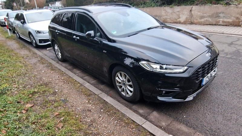 Gebraucht Ford Mondeo ST-Line 150 PS (110 kW) 2019 Schwarz Kombi