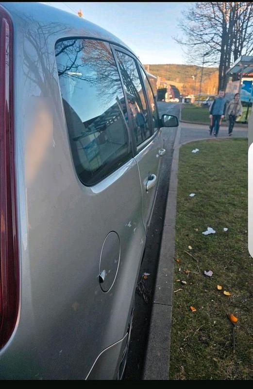 Second-hand Ford C-MAX 105 CP (77 kW) 2004 Andere farben Monovolum