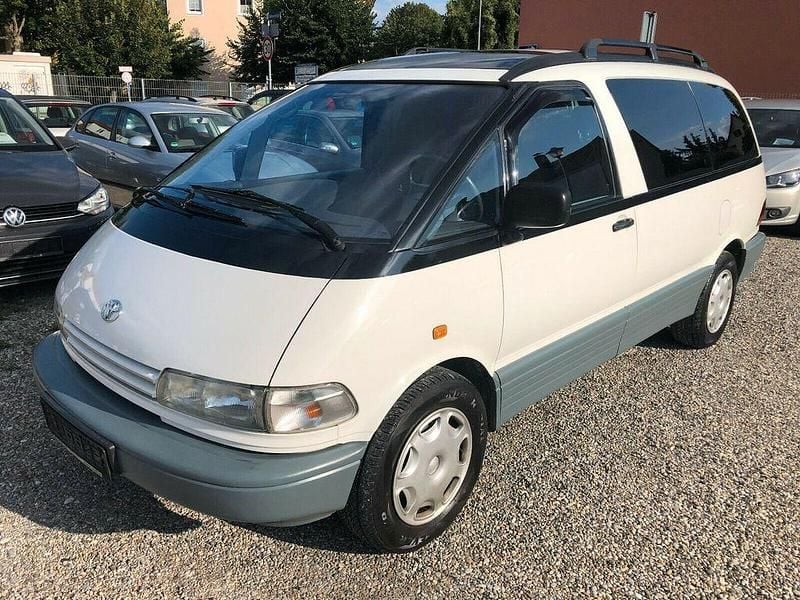 Weiß Gebraucht 1992 Toyota Previa Van / Kleinbus | 4.999 € - Bild 1/4