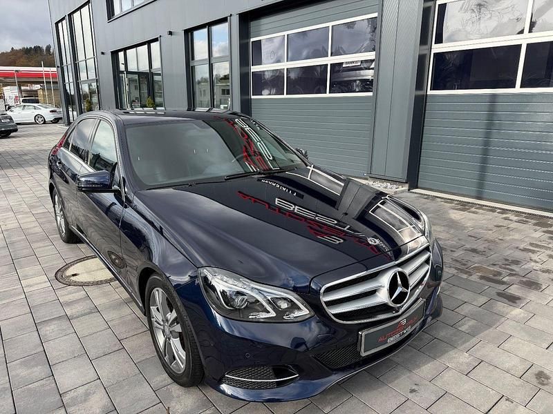 Second-hand Mercedes E250 211 CP (155 kW) 2014 Albastru Berlinǎ
