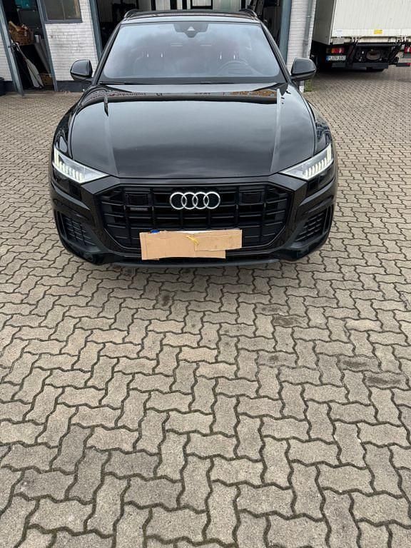 Schwarz Gebraucht 2019 Audi Q8 SUV | 46.890 € (Superpreis) - Bild 1/4