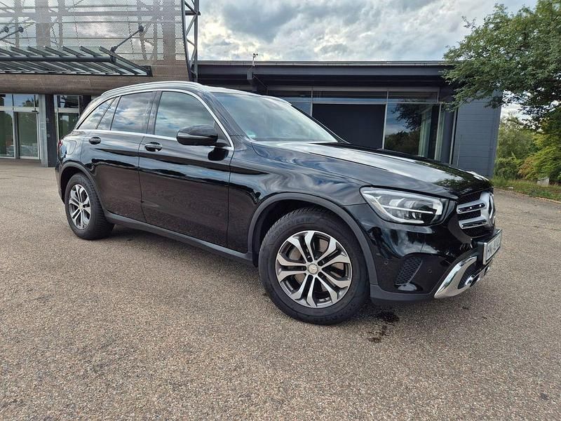 Schwarz Gebraucht 2019 Mercedes GLC220 SUV | 31.000 € (Superpreis) - Bild 1/4