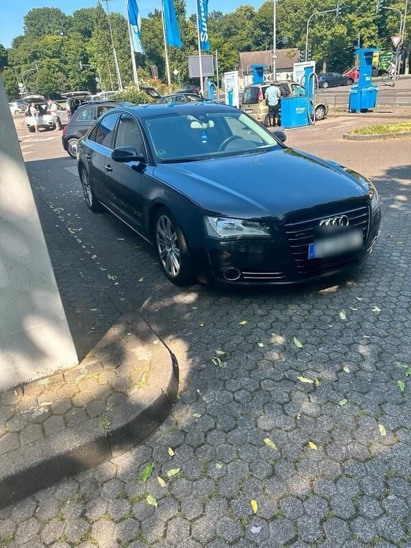 Schwarz Gebraucht 2011 Audi A8 Limousine | 18.600 € (Fairer Preis) - Bild 1/4