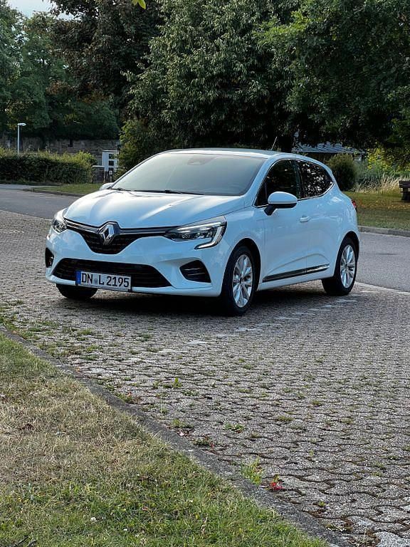 Weiß Gebraucht 2019 Renault Clio IV Intens Kleinwagen | 9.290 € (Superpreis) - Bild 1/4