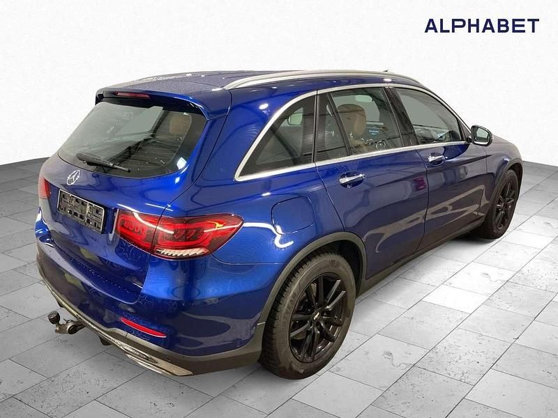 Gebraucht Mercedes GLC220 AMG line 194 PS (142 kW) 2020 Blau SUV