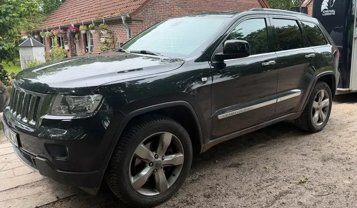 Gebraucht Jeep Grand Cherokee 240 PS (176 kW) 2012 Schwarz SUV