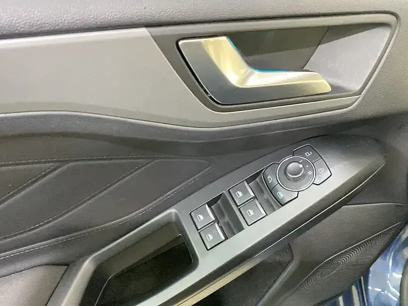 Używany Ford Focus ST-Line 125 KM (91 kW) 2022 Niebieski Kombi