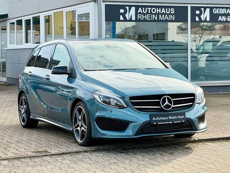 Gebraucht Mercedes B220 AMG 177 PS (130 kW) 2015 Grün Van / Kleinbus