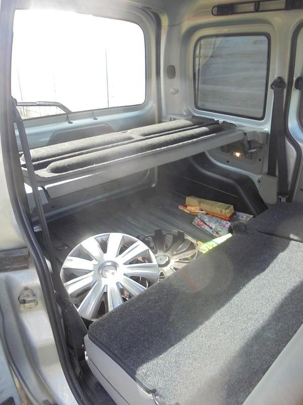 Gebraucht Renault Kangoo 75 PS (55 kW) 2008 Silber Van / Kleinbus