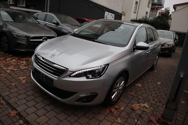 Gebraucht Peugeot 308 SW Allure 120 PS (88 kW) 2017 Silber Kombi