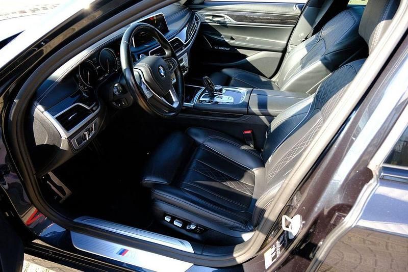 Gebraucht BMW 740 Executive 258 PS (189 kW) 2018 Grau Limousine