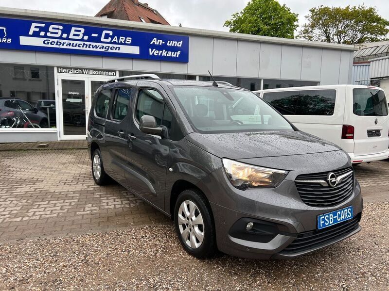 Grau Gebraucht 2019 Opel Combo Life Van / Kleinbus | 12.950 € (Etwas zu teuer) - Bild 1/4