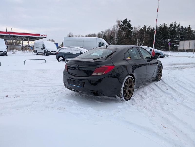 Gebraucht Opel Insignia OPC 325 PS (239 kW) 2010 Schwarz Limousine