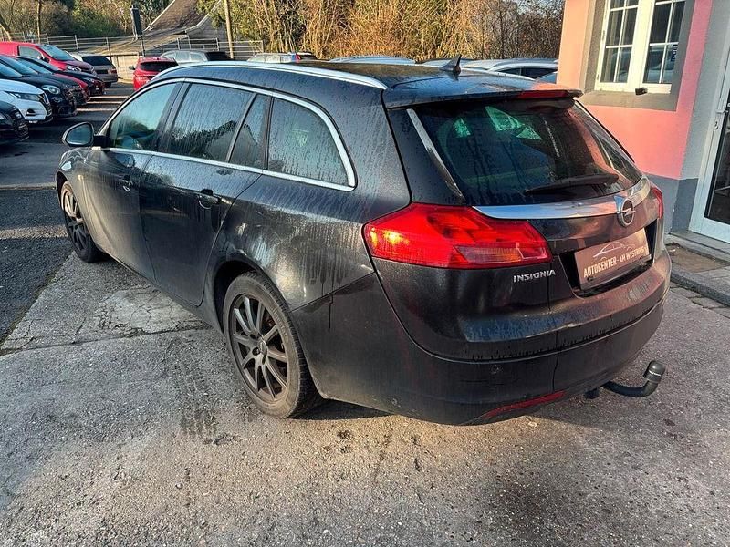 Gebraucht Opel Insignia 160 PS (117 kW) 2012 Schwarz Kombi