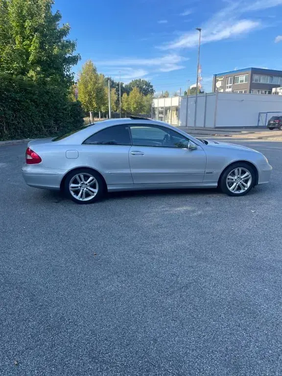 Gebraucht Mercedes CLK350 Avantgarde 272 PS (200 kW) 2006 Silber Coupé