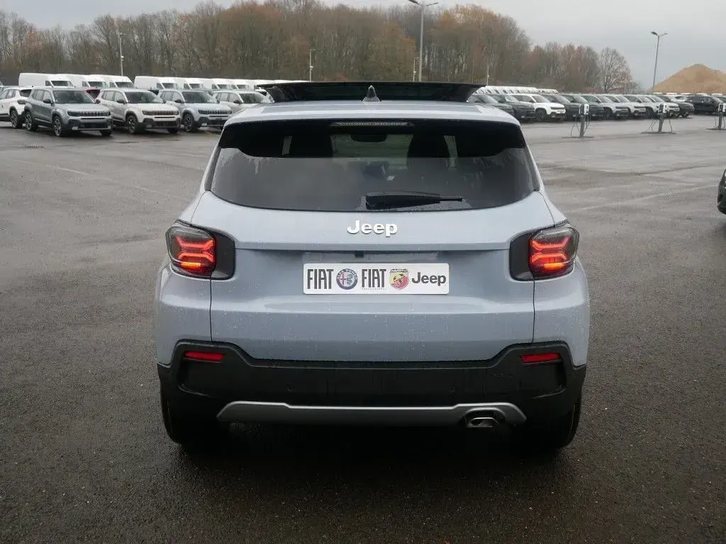 Neu Jeep Avenger Summit 101 PS (74 kW) 2026 Grau SUV