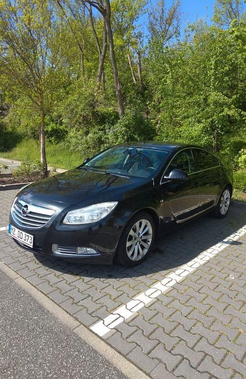 Gebraucht Opel Insignia S 140 PS (102 kW) 2012 Schwarz Limousine