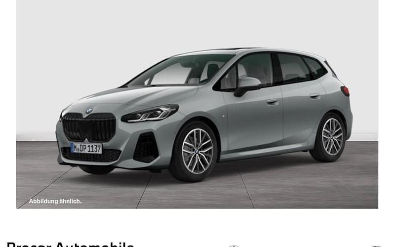 Grau Gebraucht 2022 BMW 220 Luxury Line Kombi | 31.490 € (Etwas zu teuer) - Bild 1/4