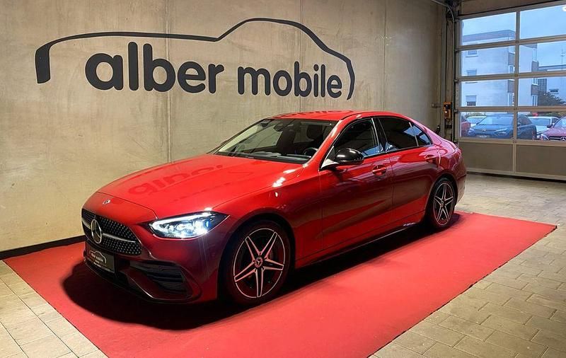 Rot Gebraucht 2023 Mercedes C300 AMG Limousine | 43.990 € (Fairer Preis) - Bild 1/4