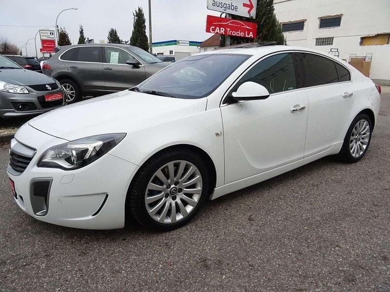 Schneeweiss/olympic/summit whi Gebraucht 2017 Opel Insignia OPC Limousine | 13.990 € (Superpreis) - Bild 1/4