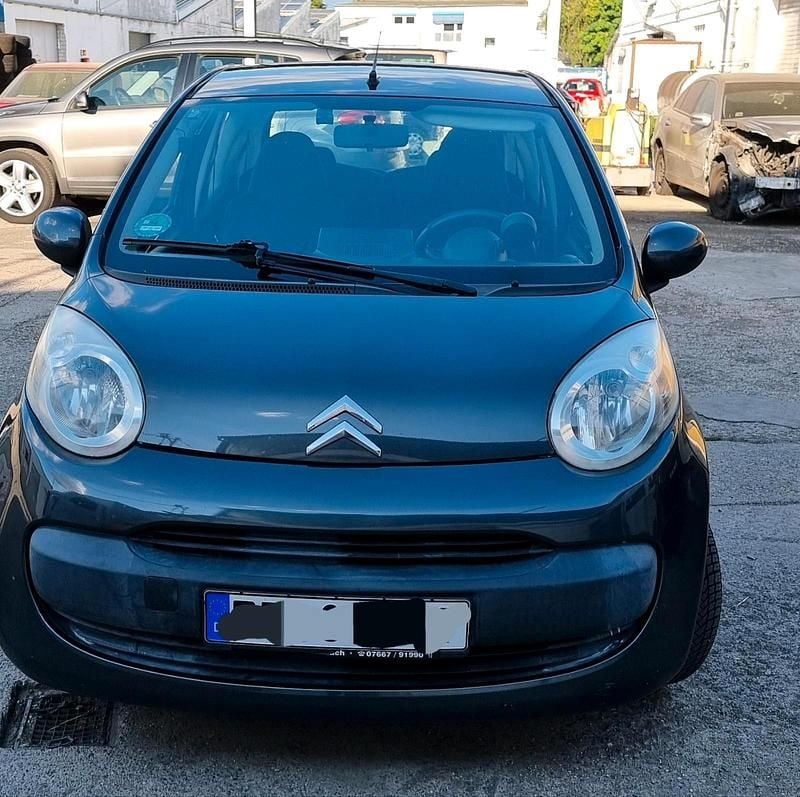 Grau Gebraucht 2006 Citroën C1 Kleinwagen | 2.000 € (Etwas zu teuer) - Bild 1/4