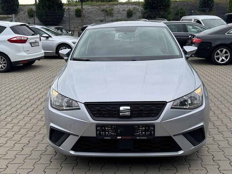 Urban silver Gebraucht 2021 Seat Ibiza Style Kleinwagen | 10.990 € - Bild 1/4
