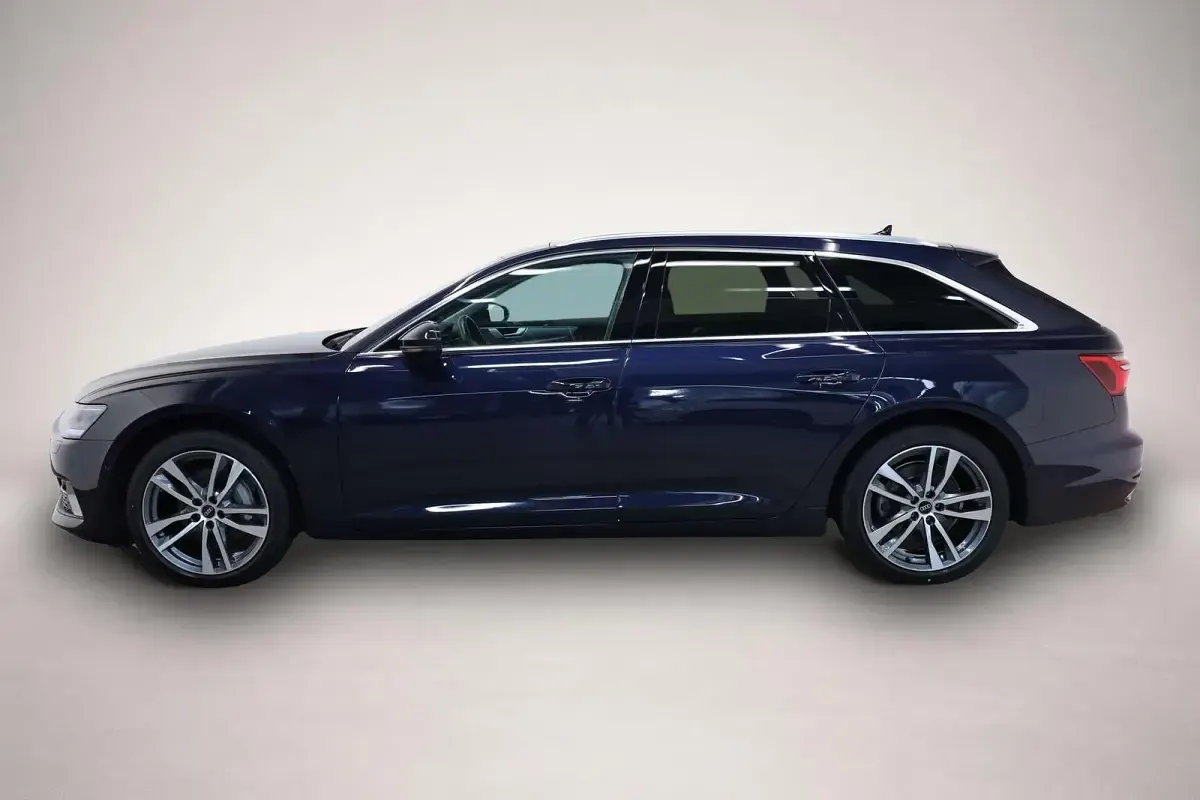 Gebraucht Audi A6 Sport 265 PS (194 kW) 2023 Manufacturer Kombi