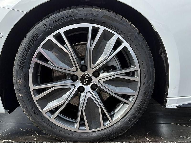 Gebraucht Audi A5 Sport 204 PS (150 kW) 2026 Arkonaweiß Kombi