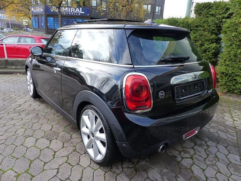 Gebraucht Mini Cooper 136 PS (100 kW) 2015 Schwarz Kleinwagen
