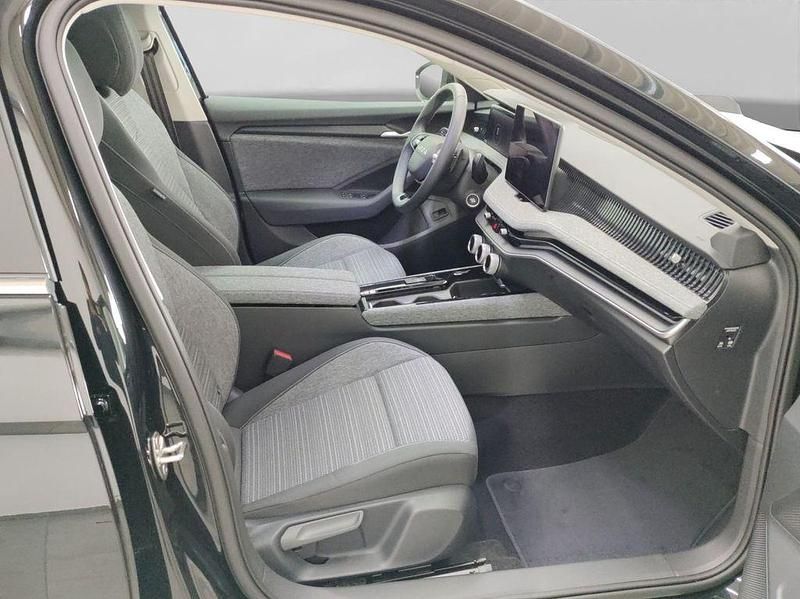 Neu Skoda Superb Selection 193 PS (141 kW) 2026 Schwarz Kombi