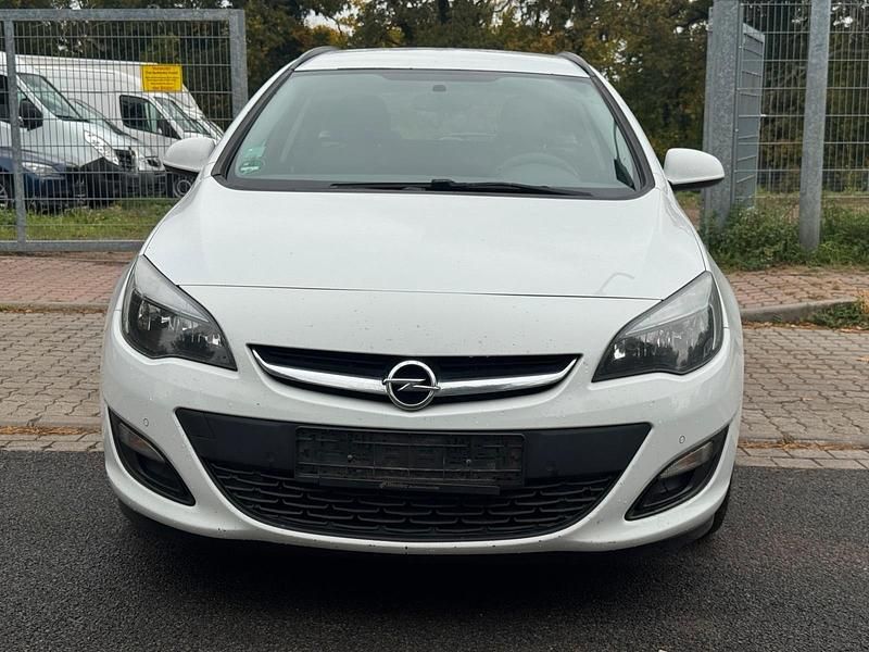 Gebraucht Opel Astra 2013 Weiß Kombi