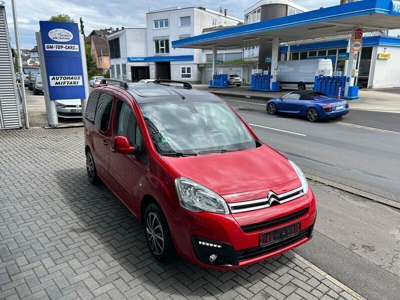 Rot Gebraucht 2017 Citroën Berlingo Shine Van / Kleinbus | 11.999 € (Fairer Preis) - Bild 1/4