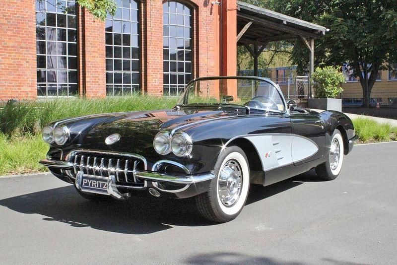 Schwarz Gebraucht 1960 Corvette C1 Cabrio | 92.900 € - Bild 1/4