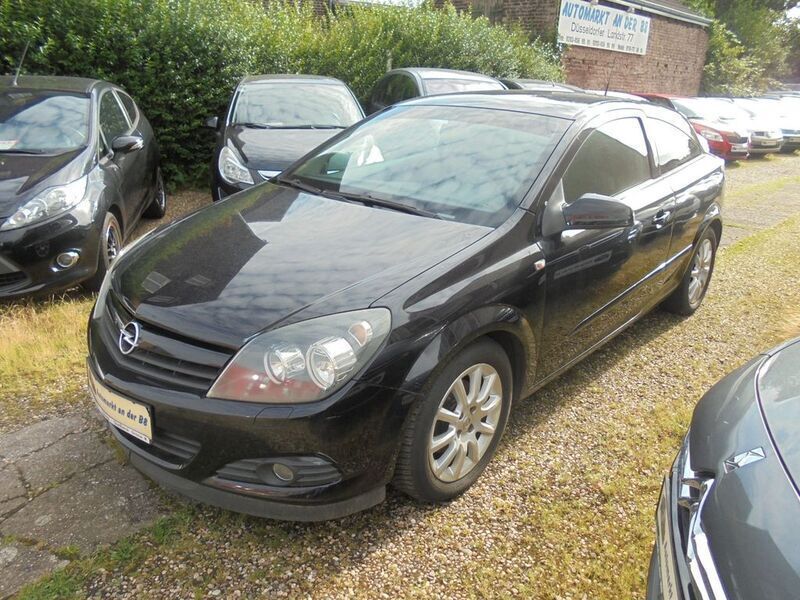 Gebraucht Opel Astra GTC Edition 90 PS (66 kW) 2005 Schwarz Limousine