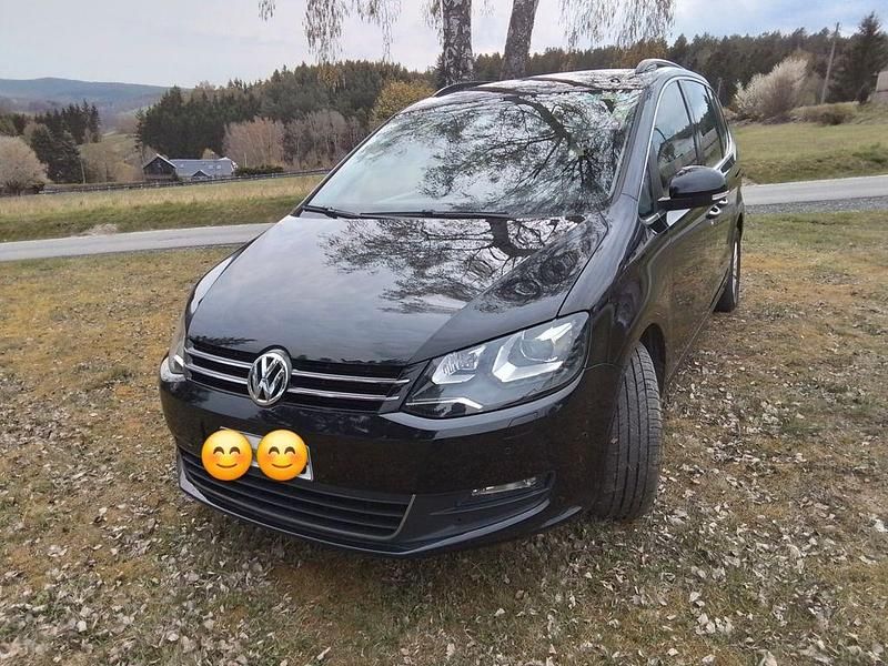 Gebraucht VW Sharan Trendline 140 PS (102 kW) 2015 Schwarz Van / Kleinbus