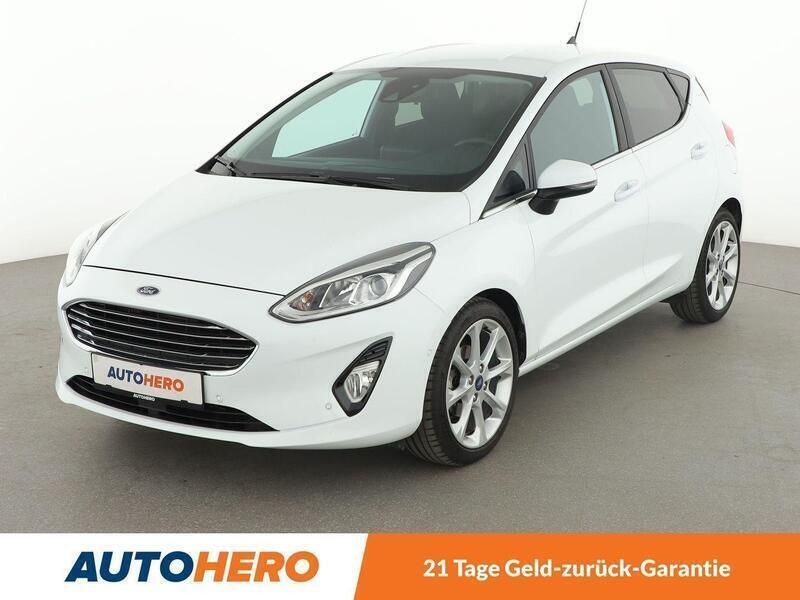 Weiß Gebraucht 2019 Ford Fiesta Titanium Kleinwagen | 15.190 € (Fairer Preis) - Bild 1/3
