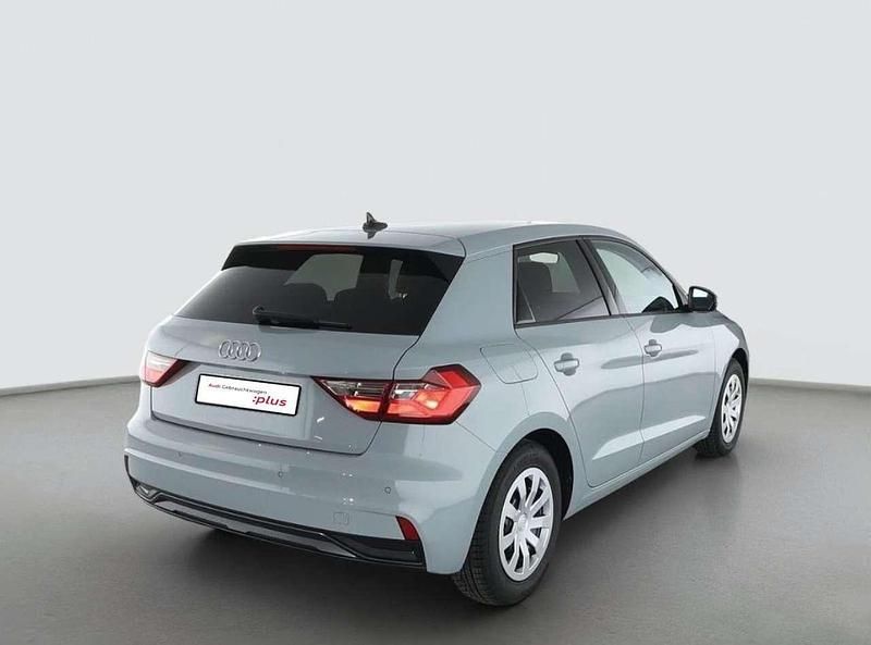 Gebraucht Audi A1 Advanced 116 PS (85 kW) 2025 Pfeilgrau perleffekt SUV