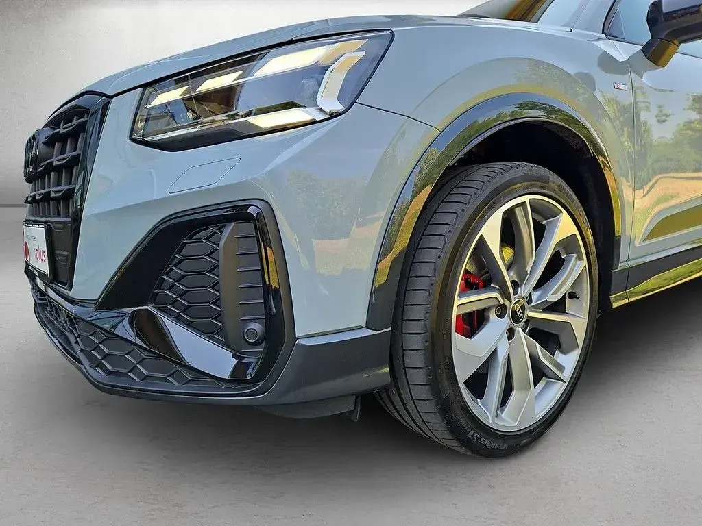 Gebraucht Audi Q2 S-Line 150 PS (110 kW) 2023 Pfeilgrau perleffekt SUV