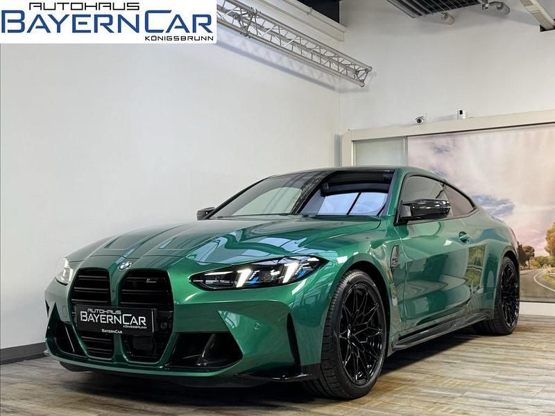 Isle of man gruen metallic Gebraucht 2025 BMW M4 Competition Edition Coupé | 97.489 € (Fairer Preis) - Bild 1/4