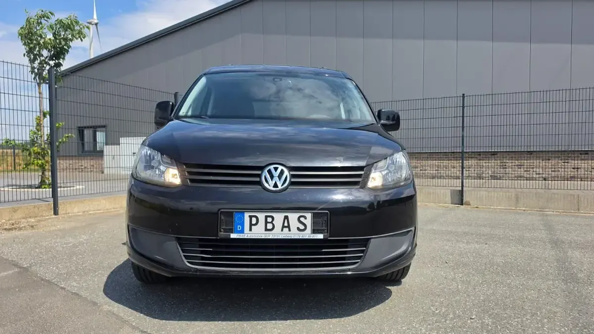 Gebraucht VW Caddy Edition 105 PS (77 kW) 2012 Schwarz Van / Kleinbus