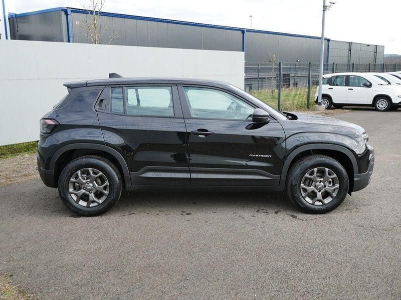 Gebraucht Jeep Avenger Longitude 110 PS (80 kW) 2025 Schwarz SUV