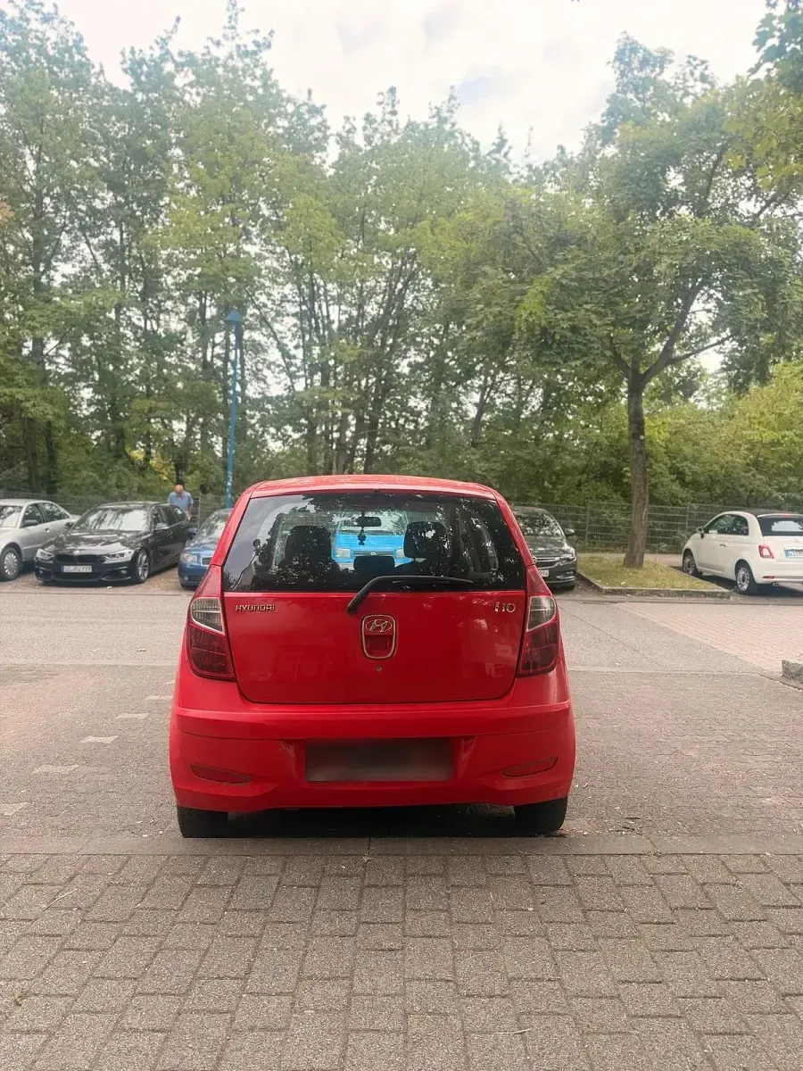 Gebraucht Hyundai i10 Classic 69 PS (50 kW) 2012 Rot Kleinwagen