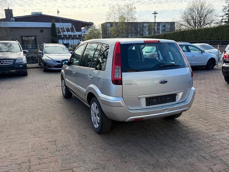 Second-hand Ford Fusion 68 CP (50 kW) 2009 Argintiu Hatchback